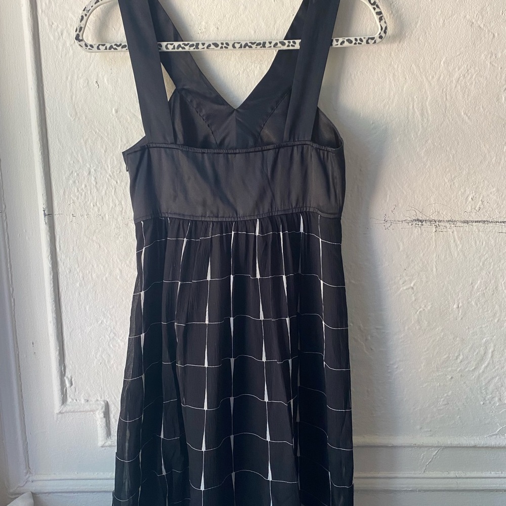 Silk dress - Picture 3 of 3